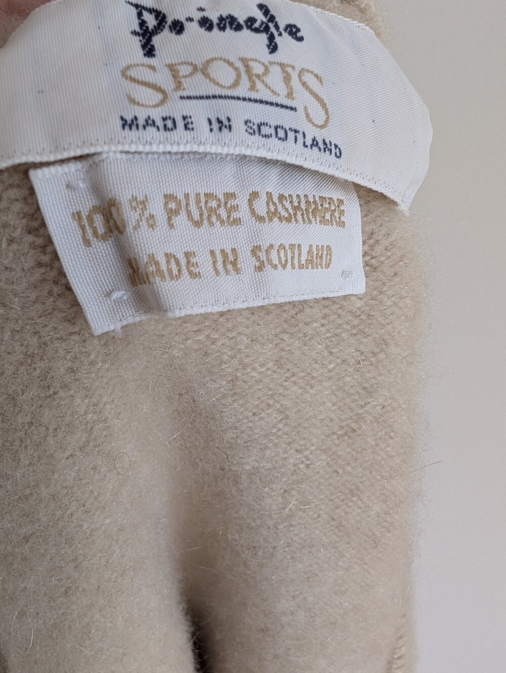 Pringle Of Scotland 100% Cashmere Approx Large V Neck Cream Sweater - Picture 6 of 14